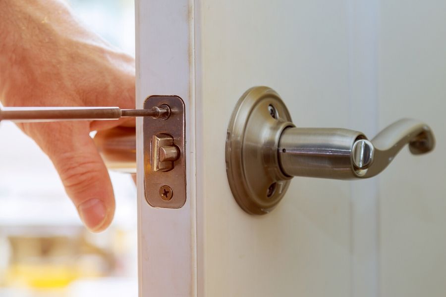 lock installation front door
